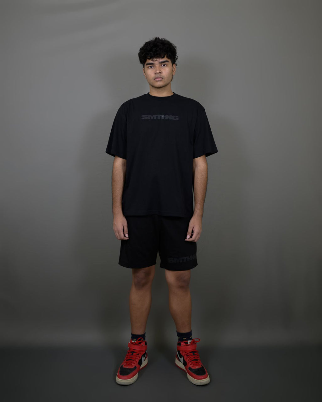 INITIAL T-SHIRT